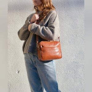 Clare V Mirabel Leather Purse in Miel